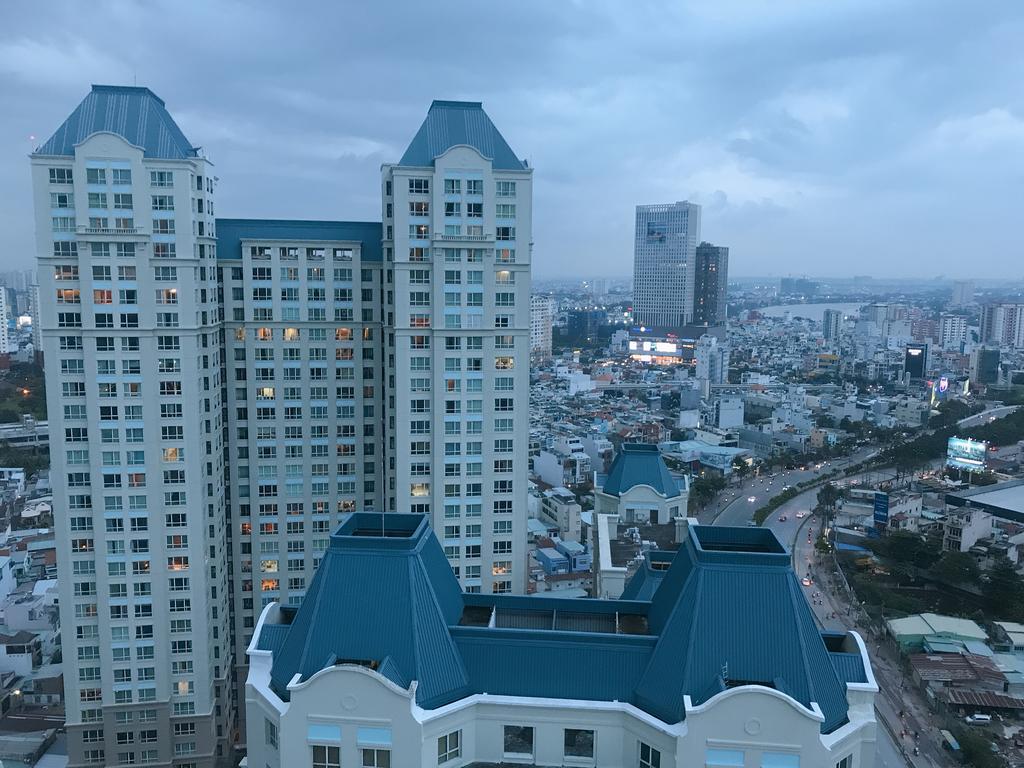 The Manor 2 Luxury Apartment Free Roof Top Pool مدينة هوشي منه المظهر الخارجي الصورة